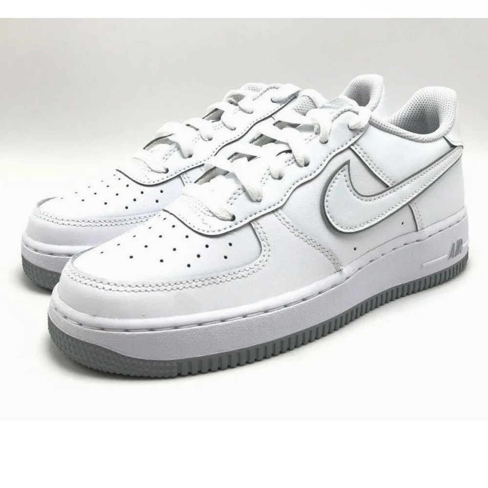 NEW Nike Air Force 1 Shoes (GS) Court Borough |  7y youth Unisex 
8.5 Women’s